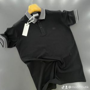Marka yakalı tshirt