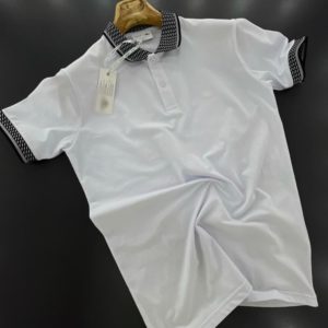Marka yakalı tshirt