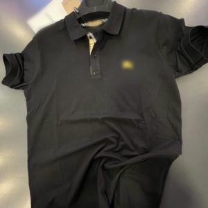 Marka yakalı tshirt
